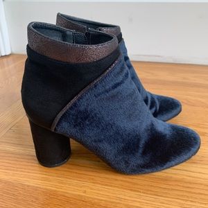 Vanessa Wu blue and black ankle booties 37
